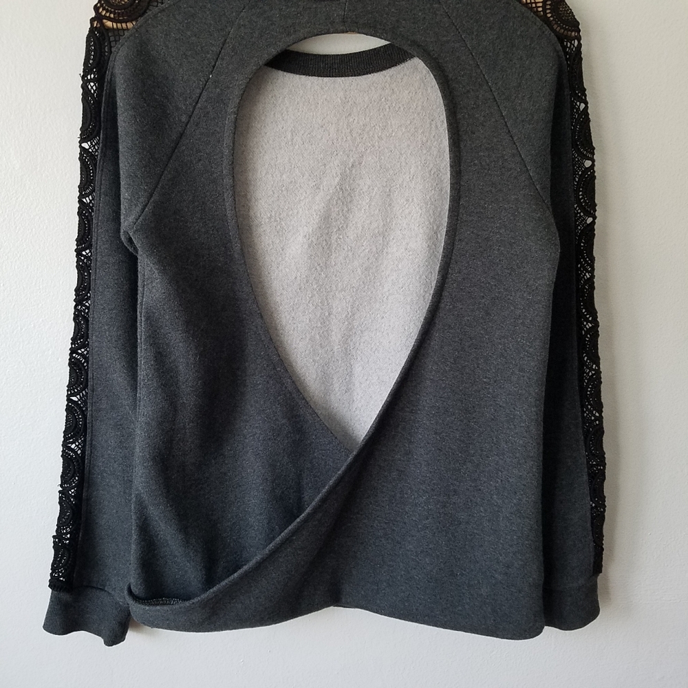 Open to Offers 😊 Fabletics Maura Open Back Sweatshirt Small - Picture 9 of 10